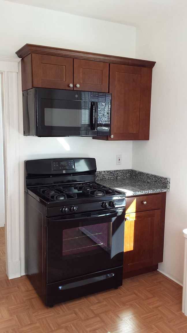 Apartment for rent at 32 Commonwealth Ave, Chestnut Hill, MA 02467