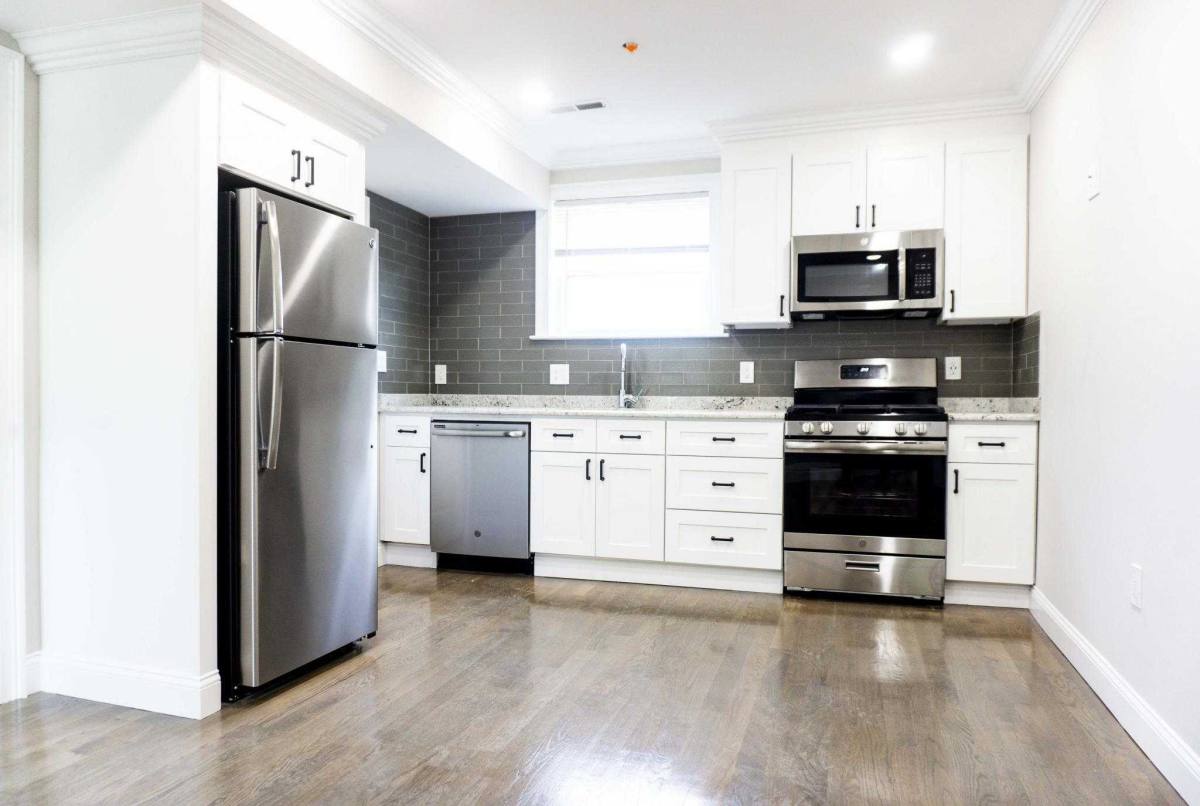 Apartment for rent at 72 Gordon St, Brighton, MA 02135
