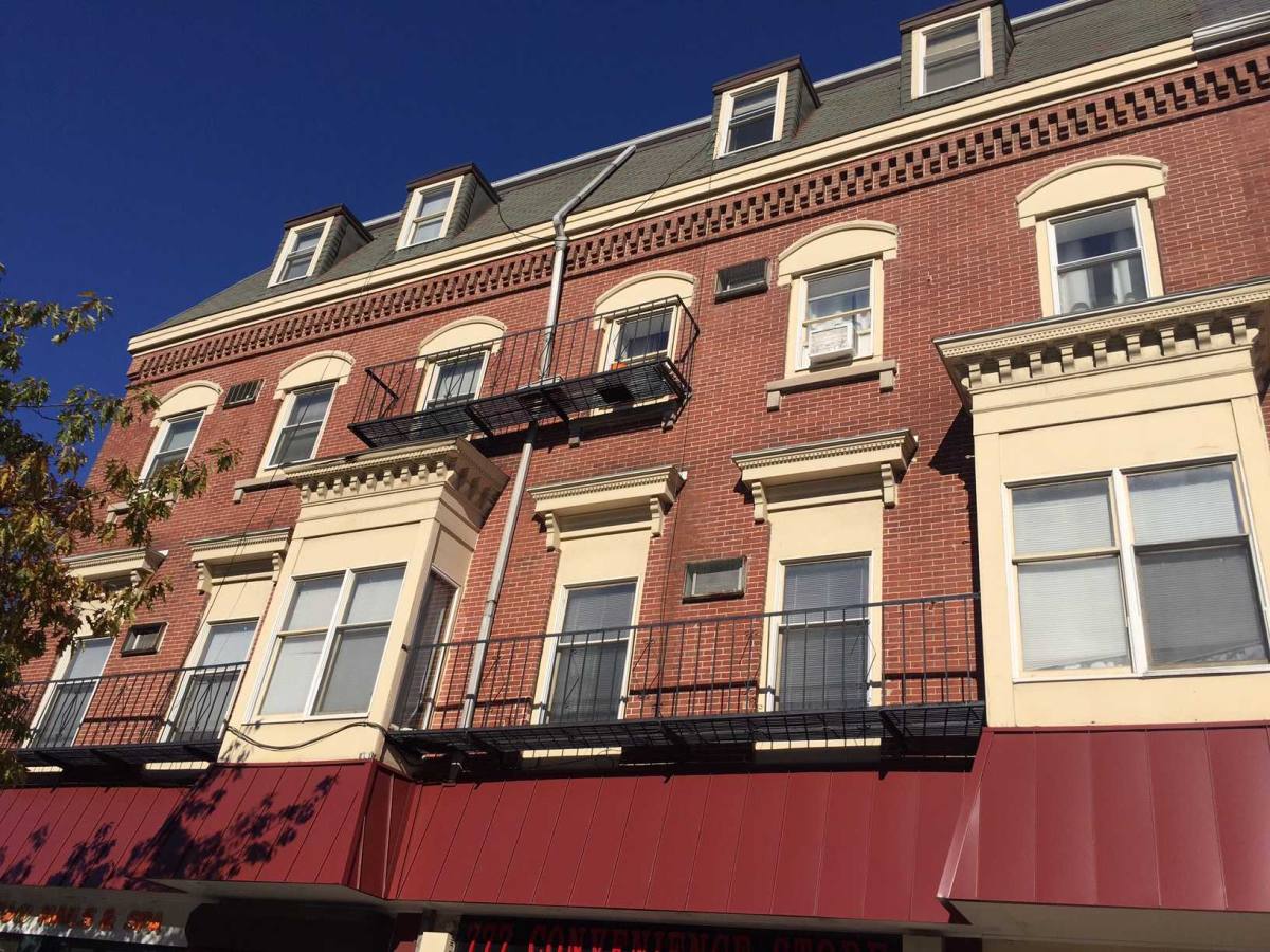 Apartment for rent at 94 Maple St, West Roxbury, MA 02132
