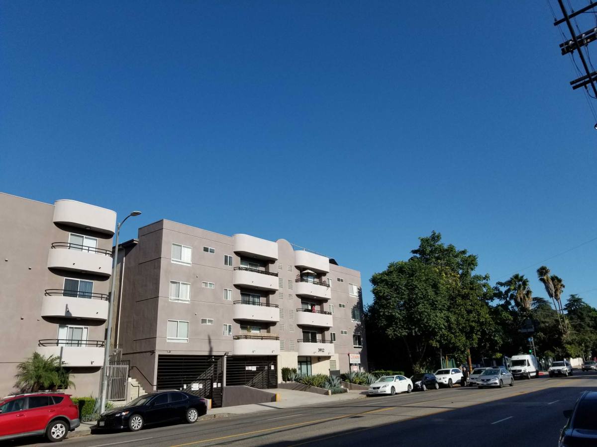 Apartment for rent at 3922 Laurel Canyon Blvd #101S, Studio City, CA 91604