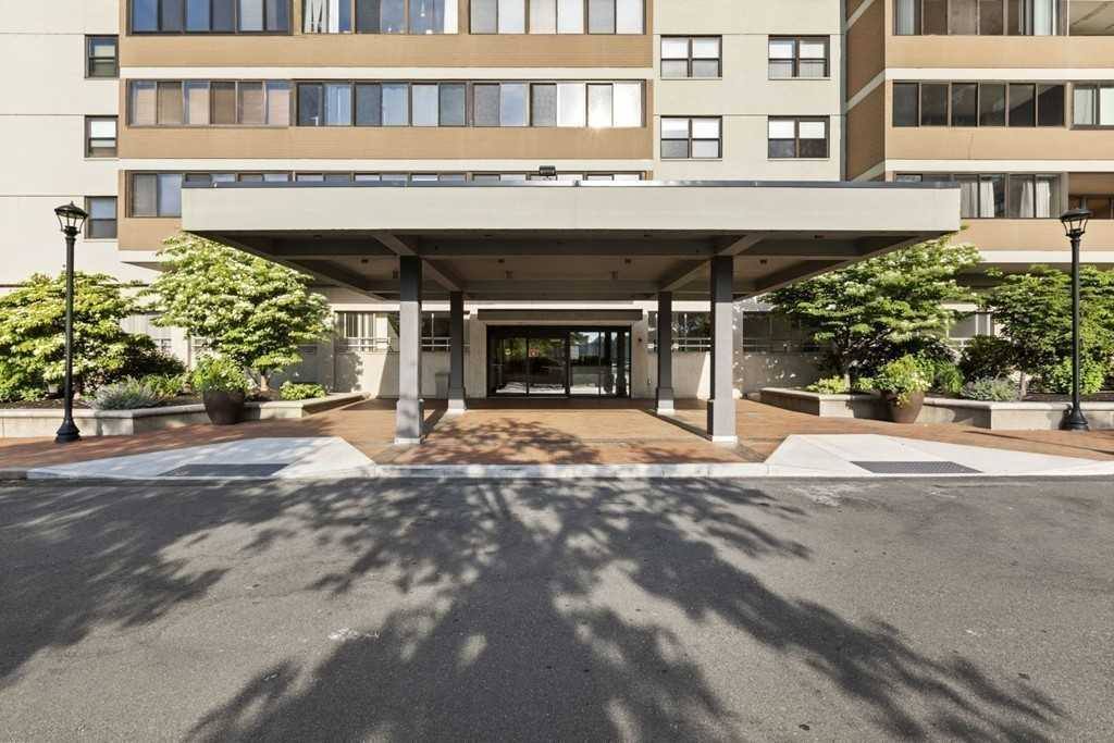 Apartment for rent at 16 Whittier Place, Boston, MA 02114