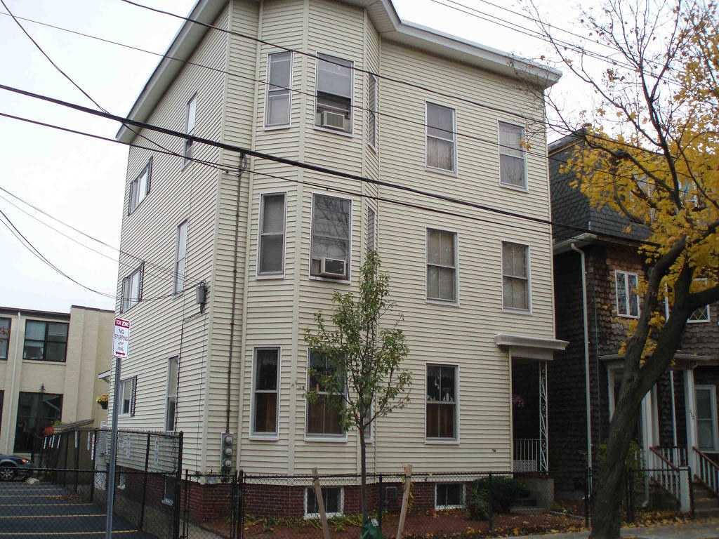 Apartment for rent at 240 Brookline St, Cambridge, MA 02139