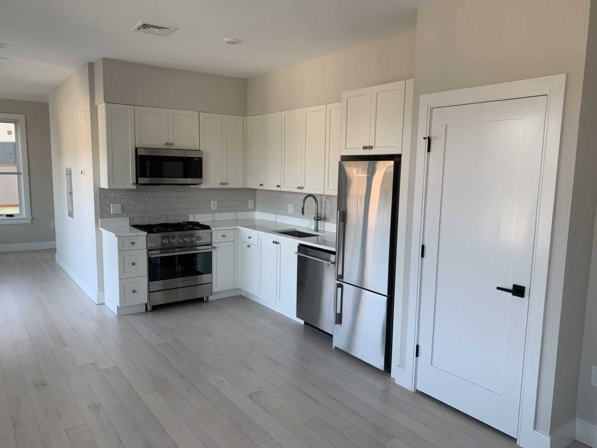Apartment for rent at 207 Green St, Jamaica Plain, MA 02130