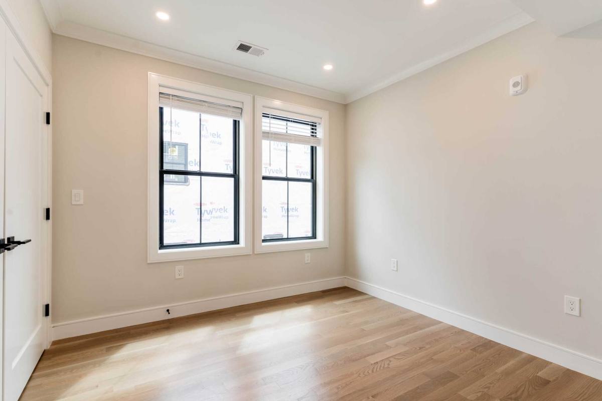Apartment for rent at 289 Lamartine St, Jamaica Plain, MA 02130