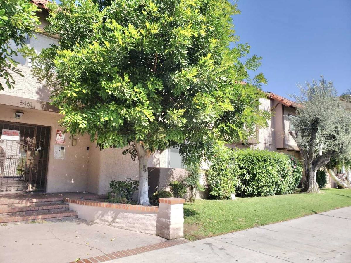 Apartment for rent at 5471 Kester Ave #212, Van Nuys, CA 91411
