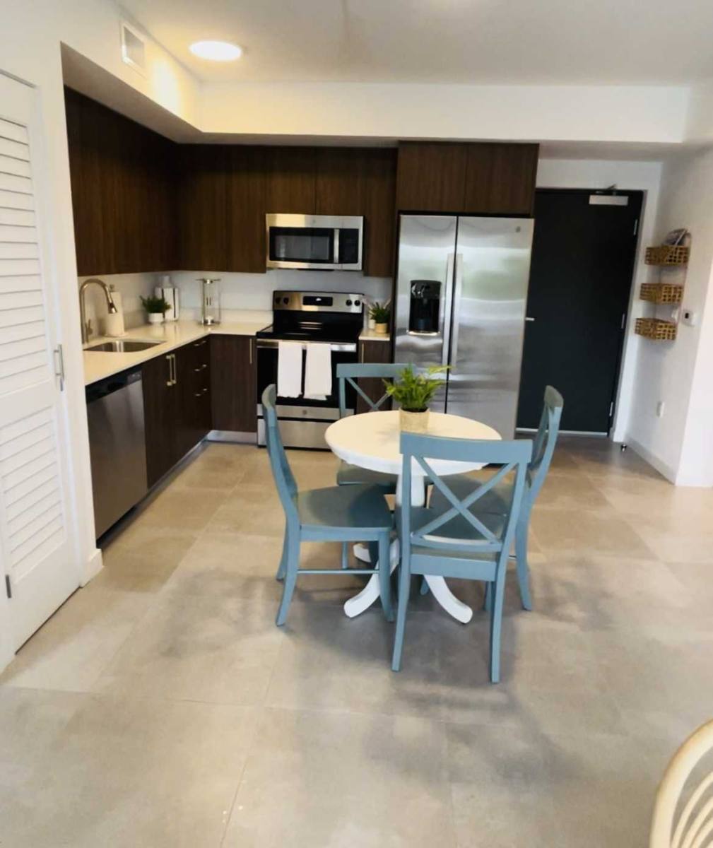 Apartment for rent at 4613 N University Dr #542, Fort Lauderdale, FL 33351