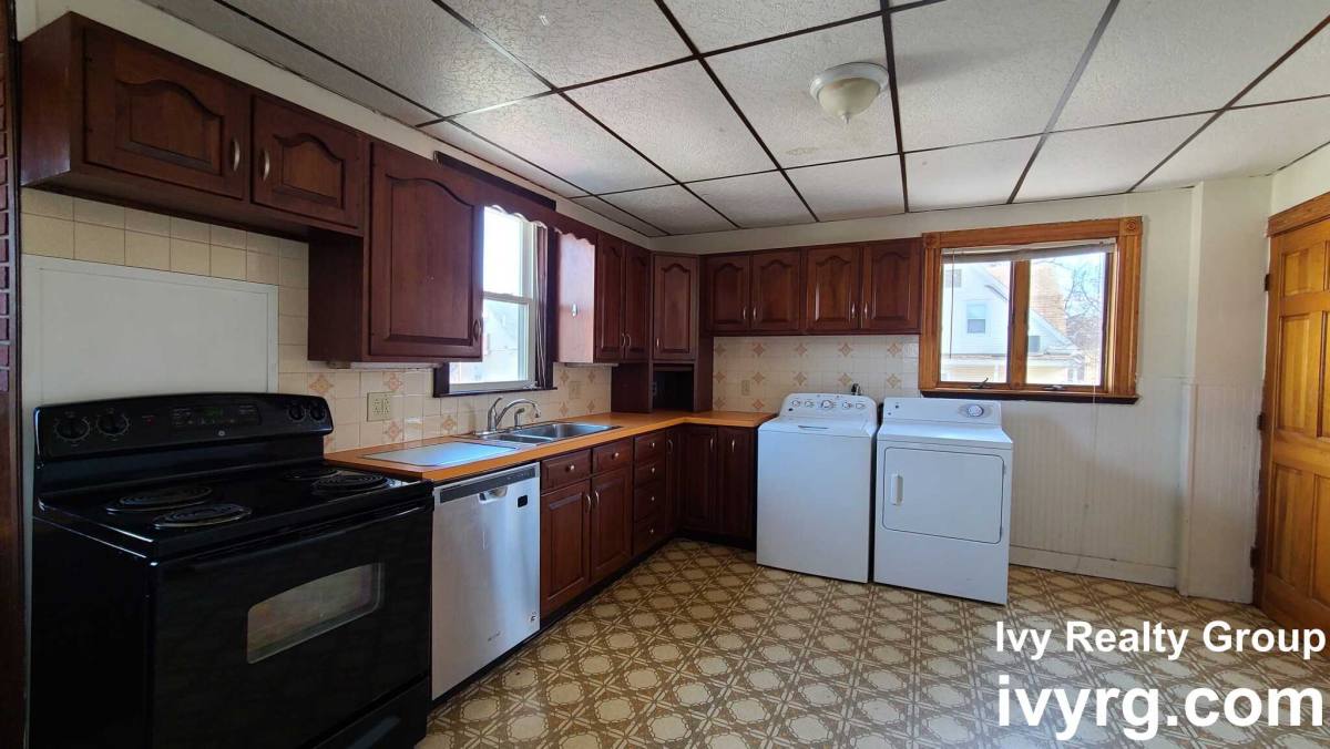 Apartment for rent at 36 Bay State Ave, Somerville, MA 02144