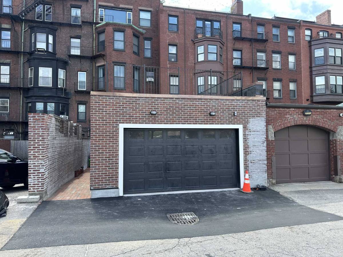 Apartment for rent at 467 Beacon St, Boston, MA 02115