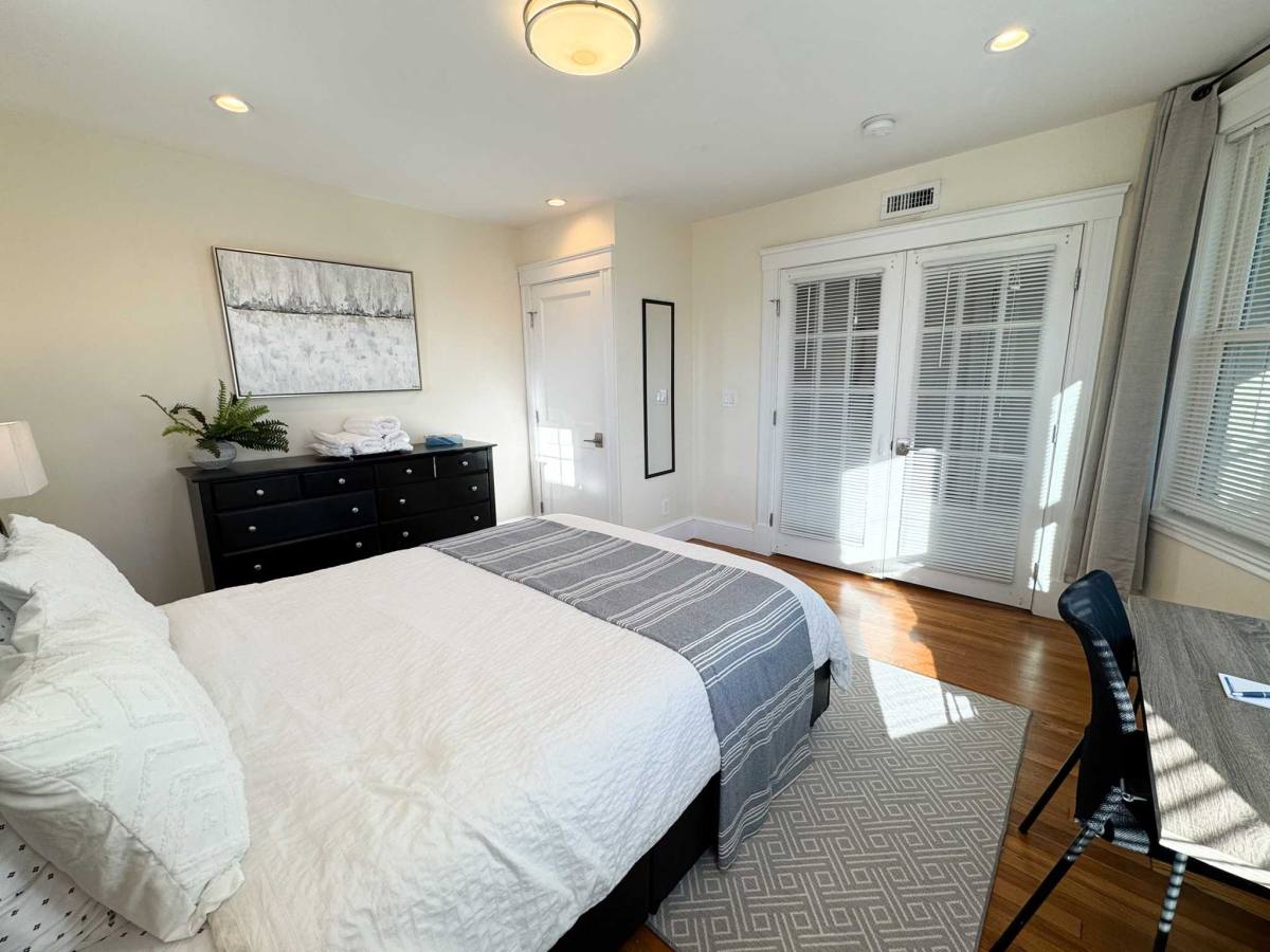 Apartment for rent at 33 Clay St #3, Cambridge, MA 02140