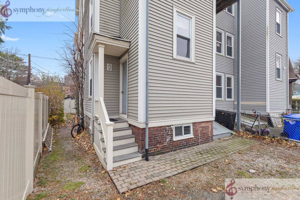Apartment for rent at 205 High St, Brookline, MA 02445
