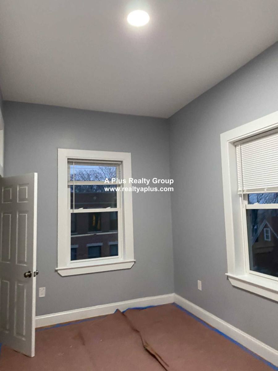Apartment for rent at 43 Wayne St, Dorchester, MA 02121