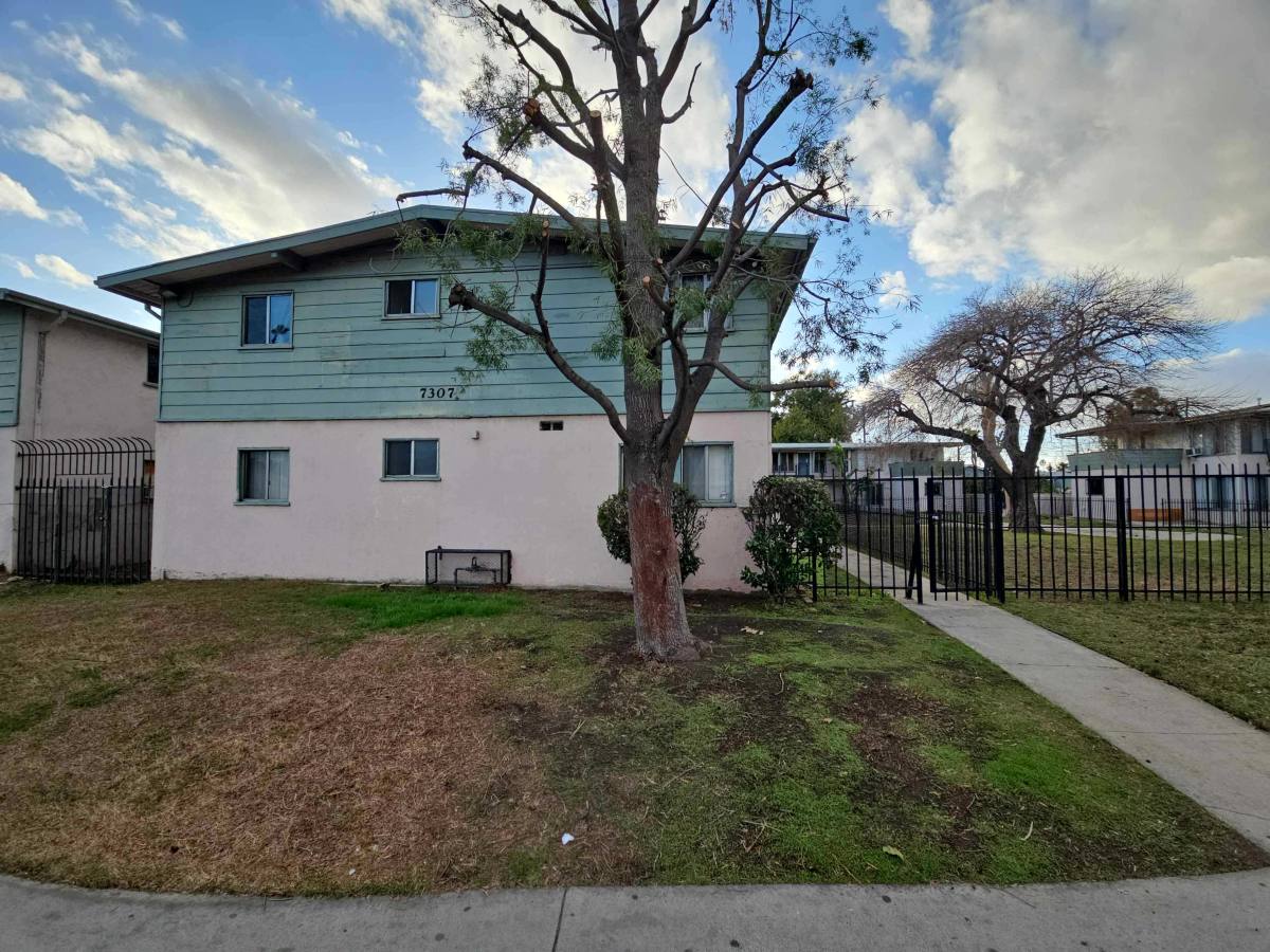 Apartment for rent at 7307 Woodman Ave #7, Van Nuys, CA 91405