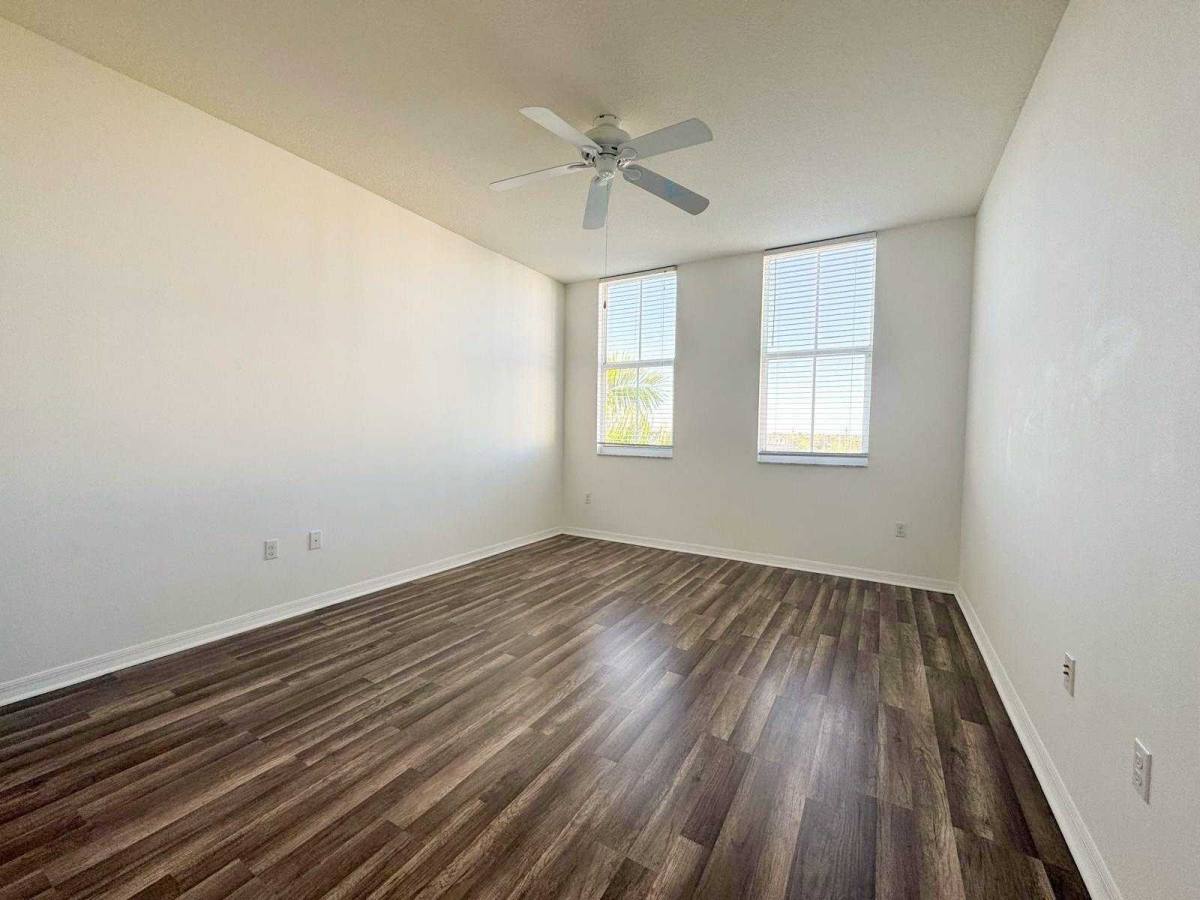 Condo for rent at 2421 NE 65th St, Fort Lauderdale, FL 33308
