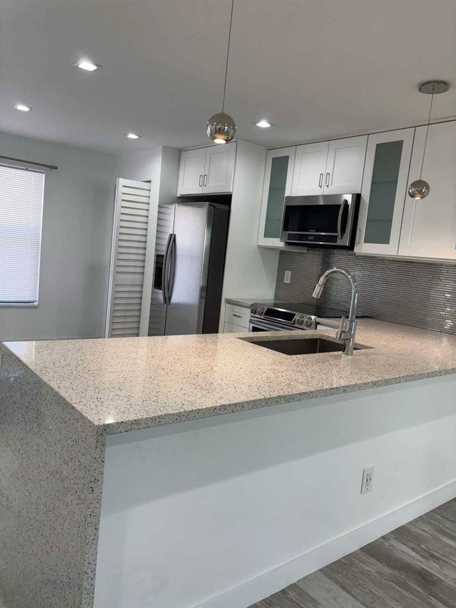 Condo for rent at 1629 Riverview Rd, Deerfield Beach, FL 33441