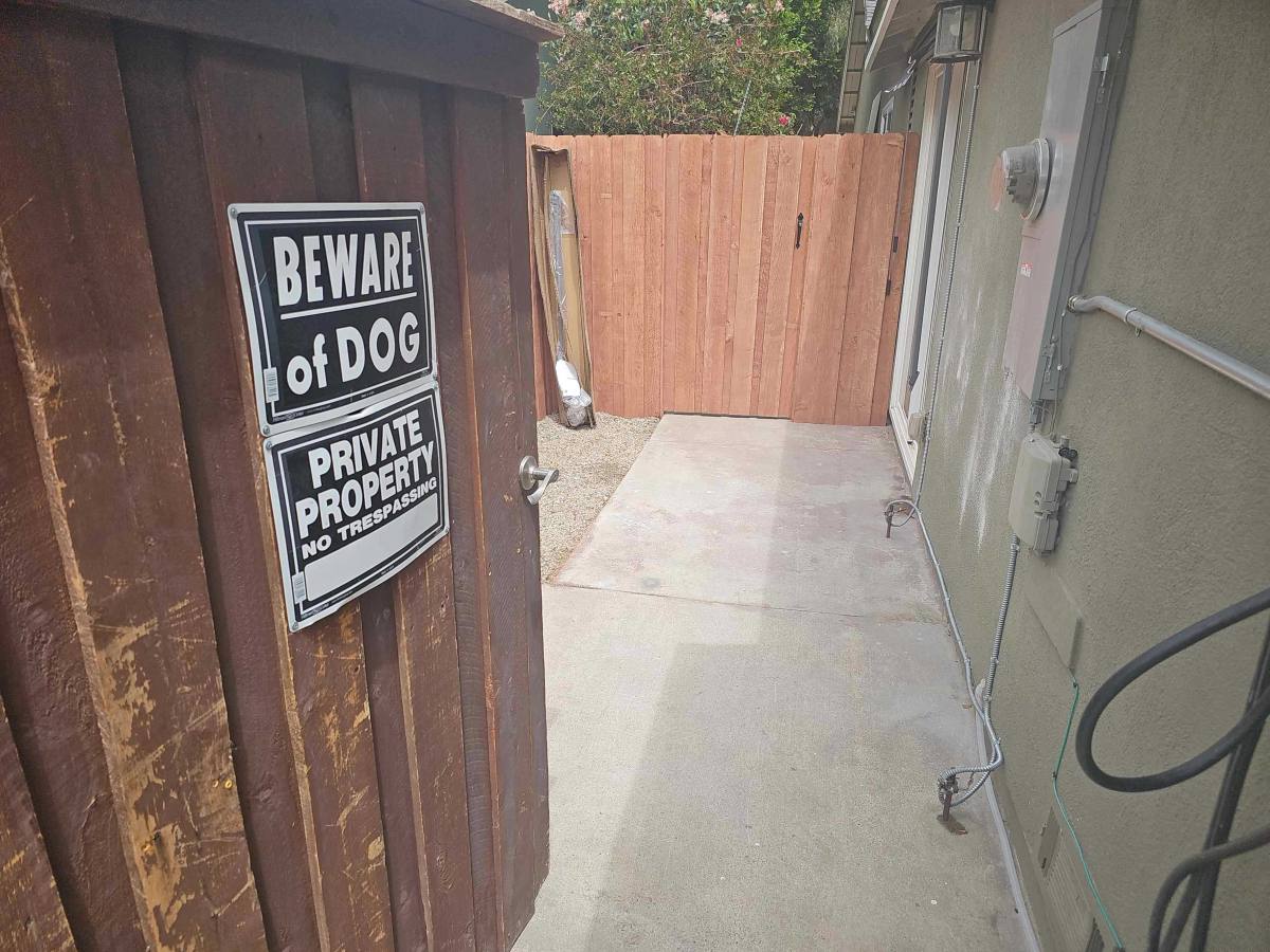 Apartment for rent at 9436 Glade Ave #ADU, Chatsworth, CA 91311