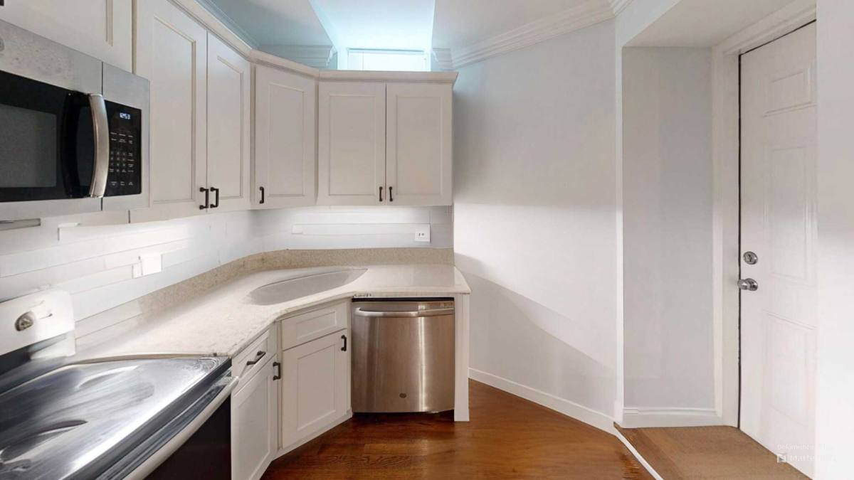 Apartment for rent at 2973 Washington St, Roxbury, MA 02119