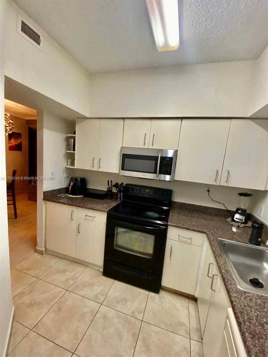 Condo for rent at 640 Cypress Club Way, Pompano Beach, FL 33064