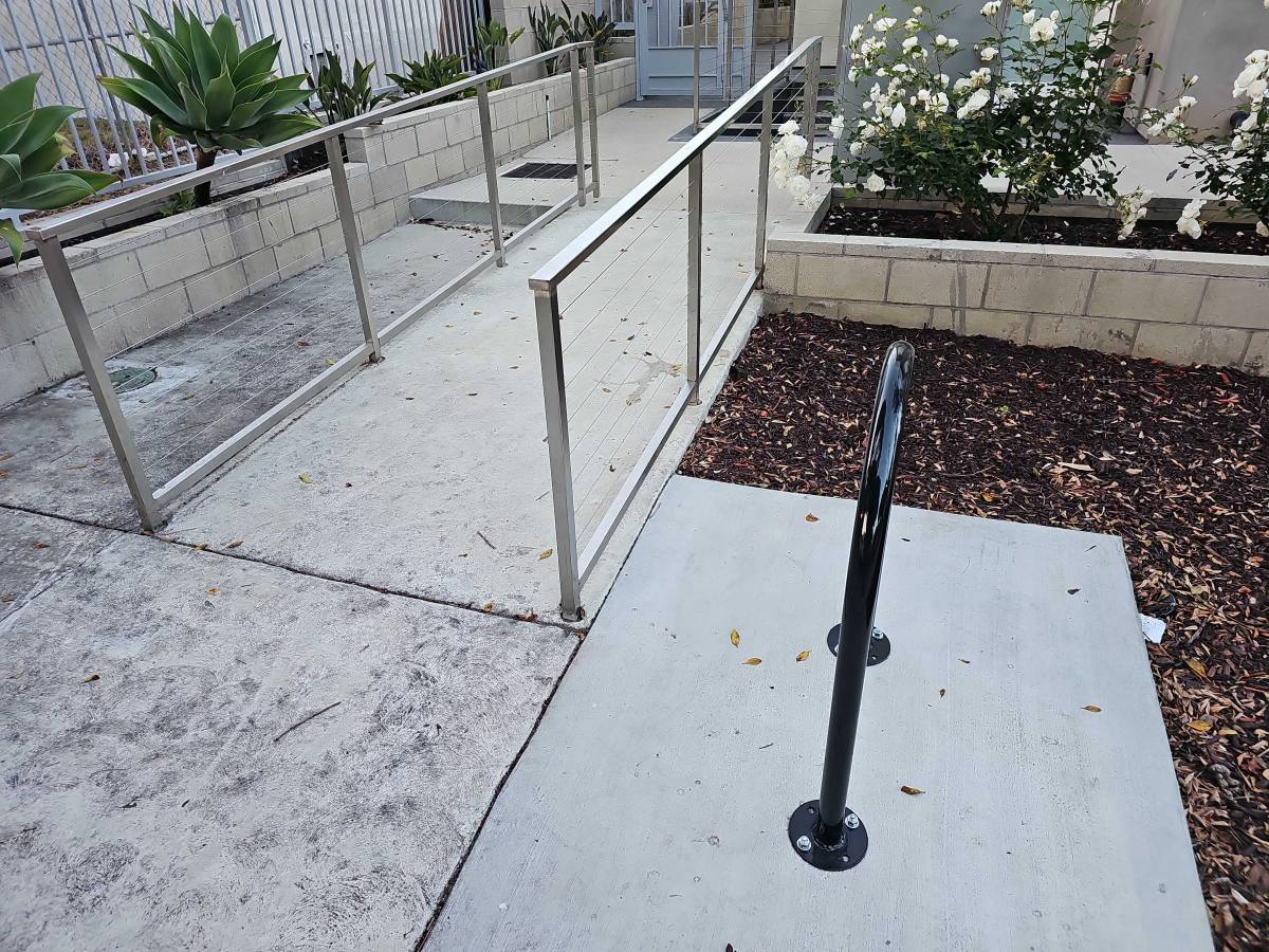 Townhouse for rent at 1551 Franklin St #2, Santa Monica, CA 90404