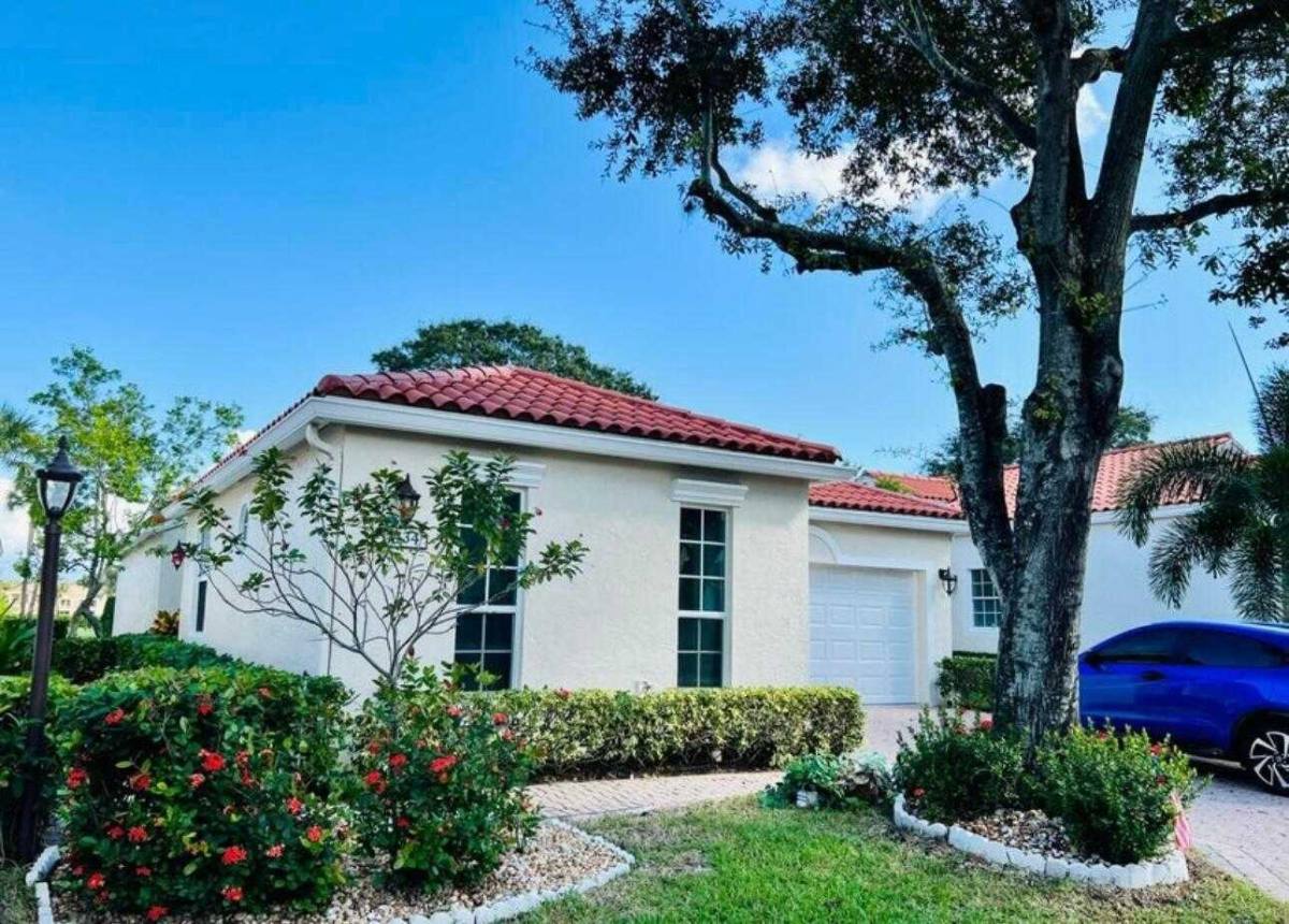 Apartment for rent at 17334 Antigua Point Way, Boca Raton, FL 33487