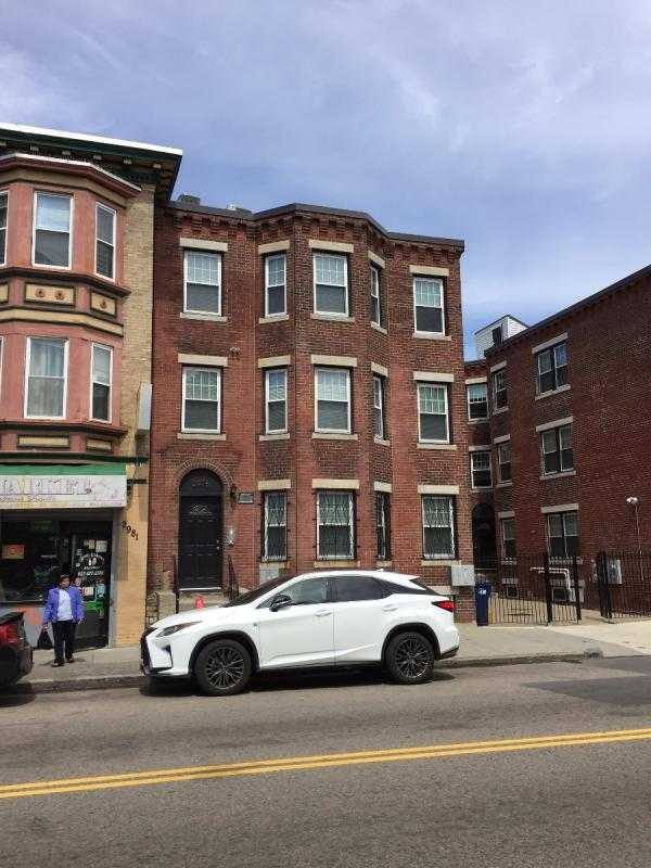 Apartment for rent at 2980 Washington St, Roxbury, MA 02119