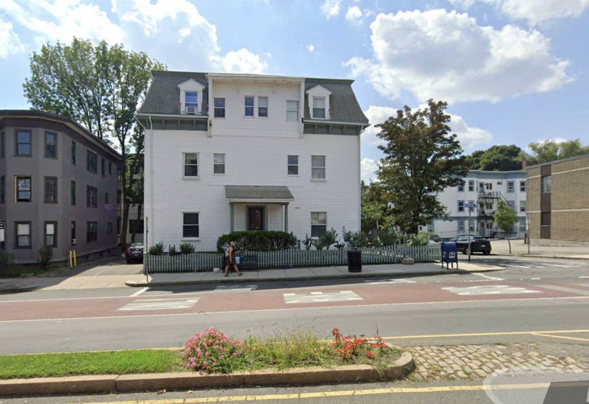 Apartment for rent at 361 Broadway, Somerville, MA 02145