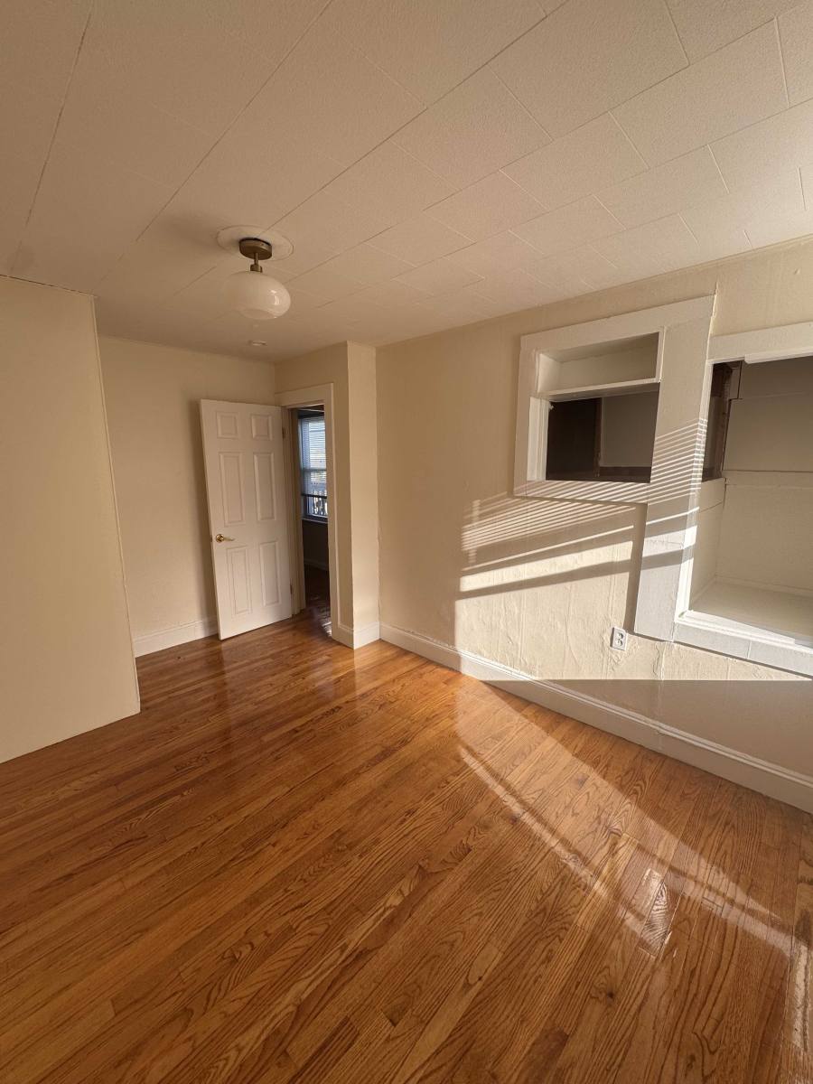 Apartment for rent at 32 Hanson St, Somerville, MA 02143