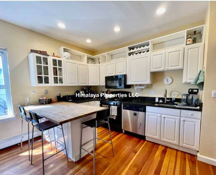 Apartment for rent at 177 Putnam Ave, Cambridge, MA 02138