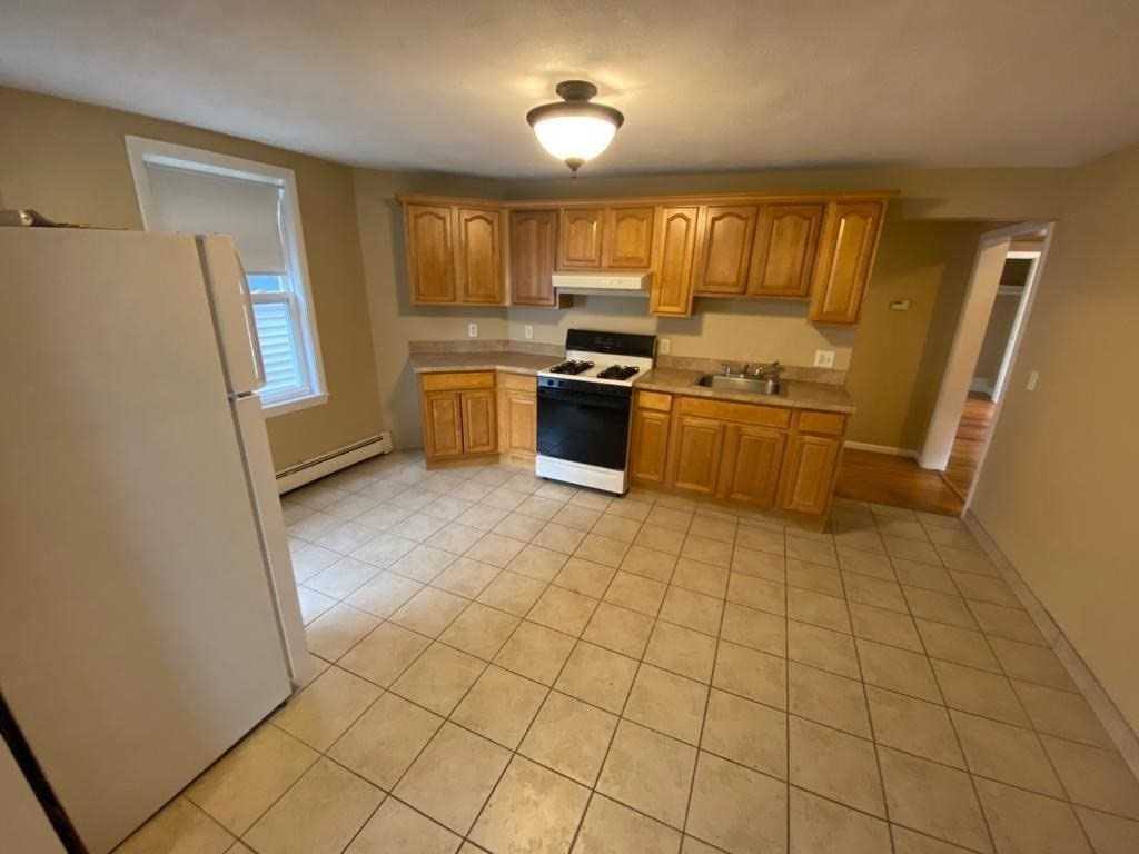 Apartment for rent at 5 Lowden Ave #2, Somerville, MA 02144