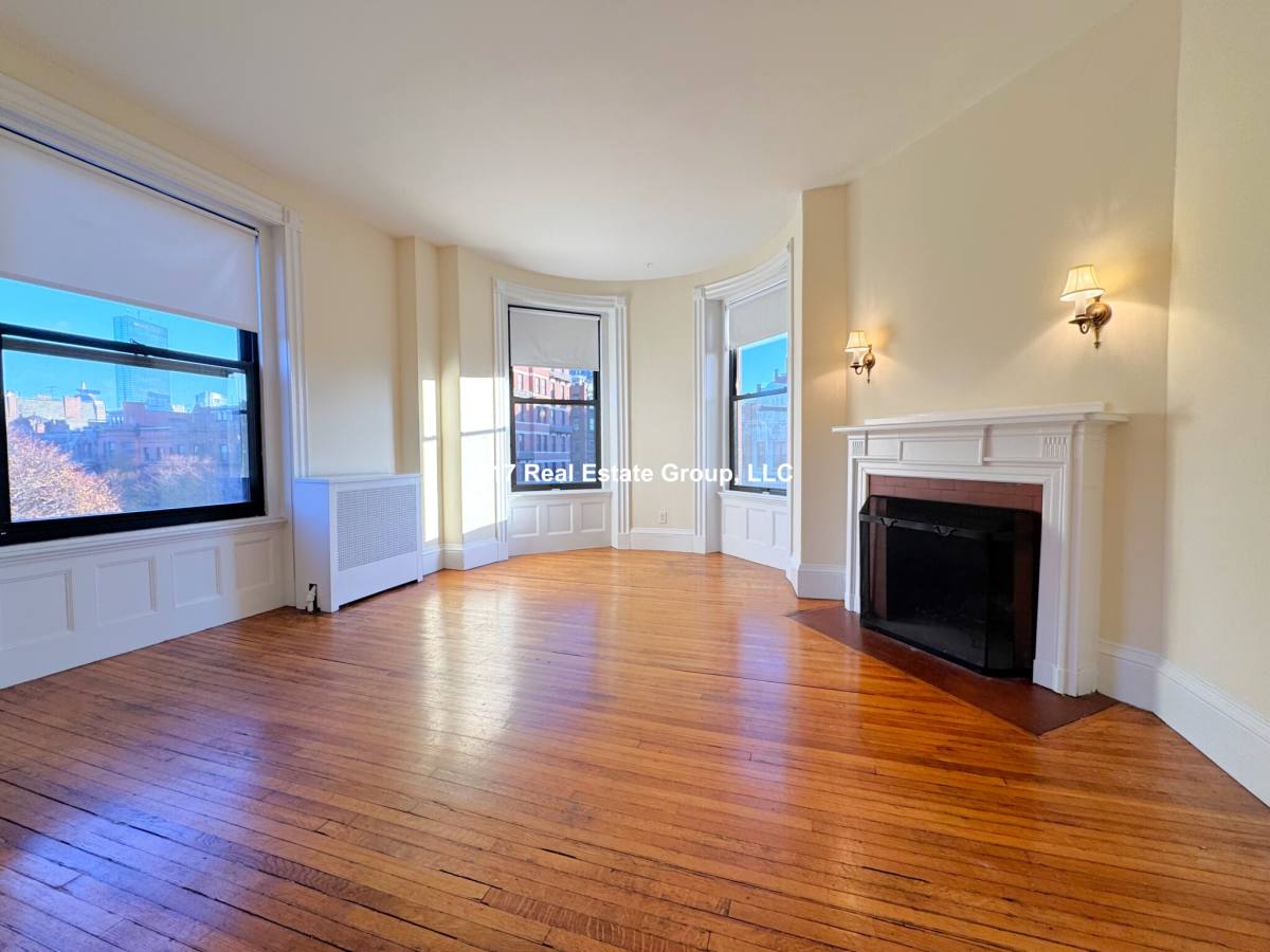 Apartment for rent at 504 Beacon St #504, Boston, MA 02115