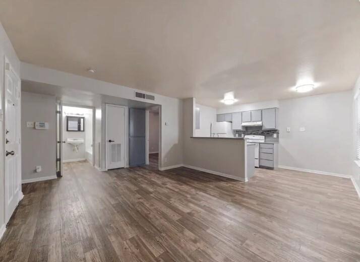 Apartment for rent at 333 Hedges St #314 R, San Antonio, TX 78203