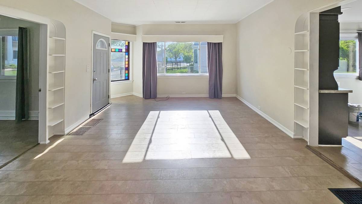 House for rent at 843 Lake Dr SE #843, Grand Rapids, MI 49506