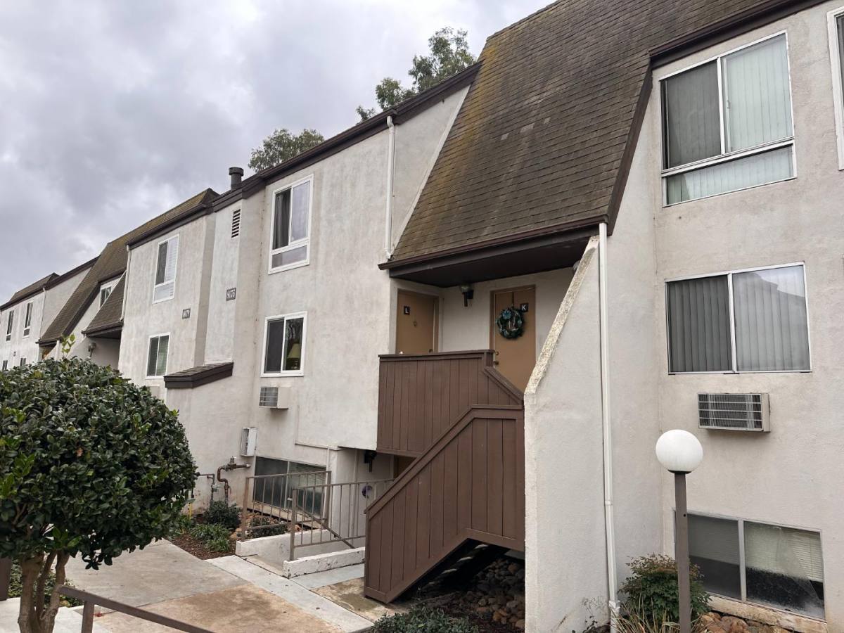 Condo for rent at 8075 Caminito De Pizza, San Diego, CA 92108
