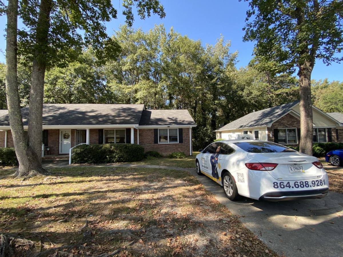 Apartment for rent at 215 Jonesville Rd, Simpsonville, SC 29681
