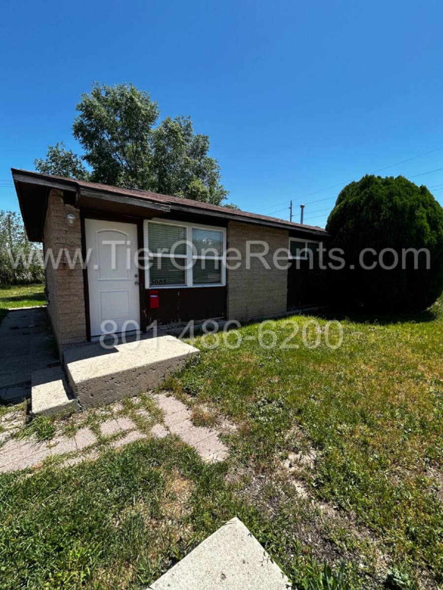 Townhouse for rent at 3085 S 8850 W, Magna, UT 84044