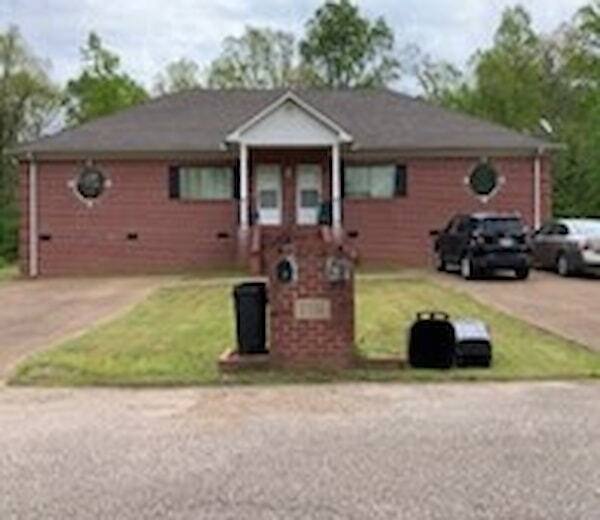 Townhouse for rent at 1038 A Wesley Cove, Henderson, TN 38340