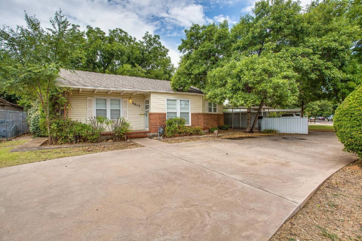 House for rent at 2805 27th St, Lubbock, TX 79410