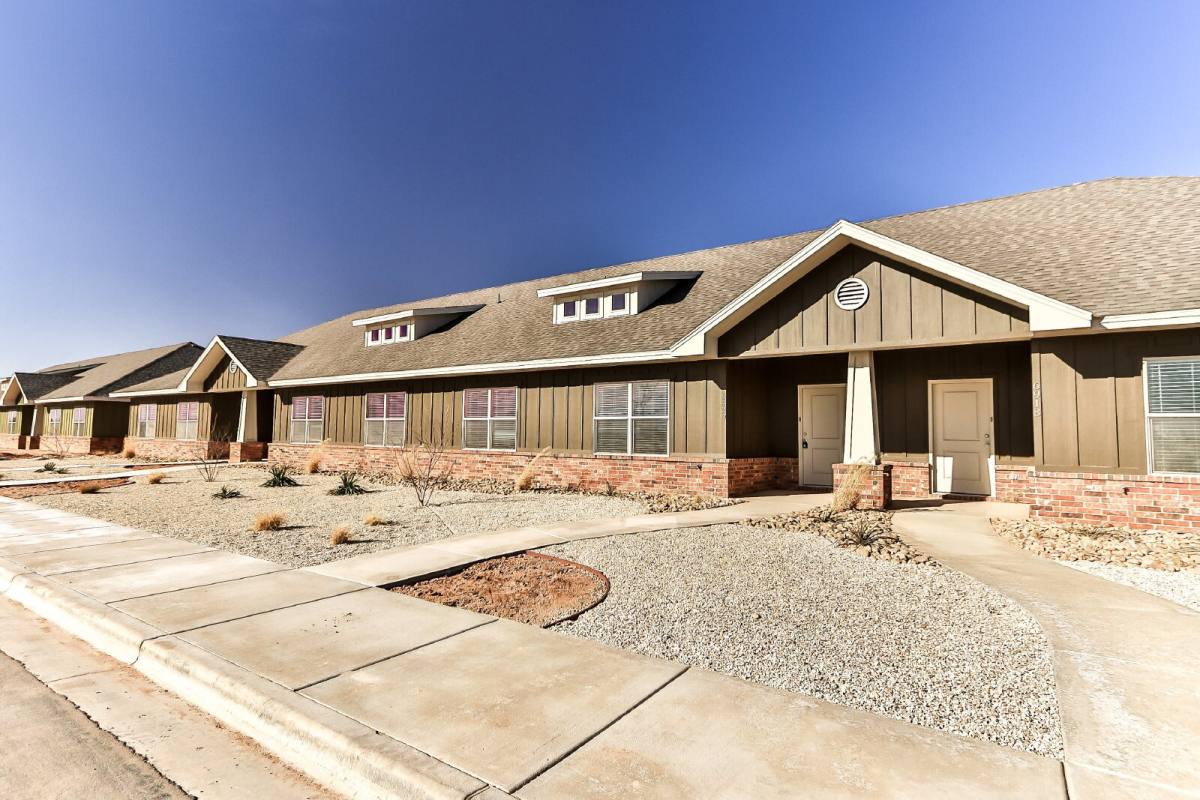 Townhouse for rent at 6926 21st St, Lubbock, TX 79407