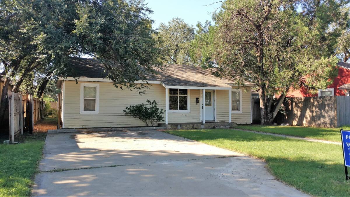 House for rent at 2403 22nd Place, Lubbock, TX 79411