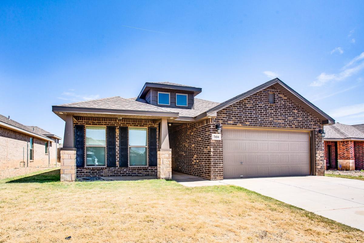 House for rent at 7454 105th St, Lubbock, TX 79424