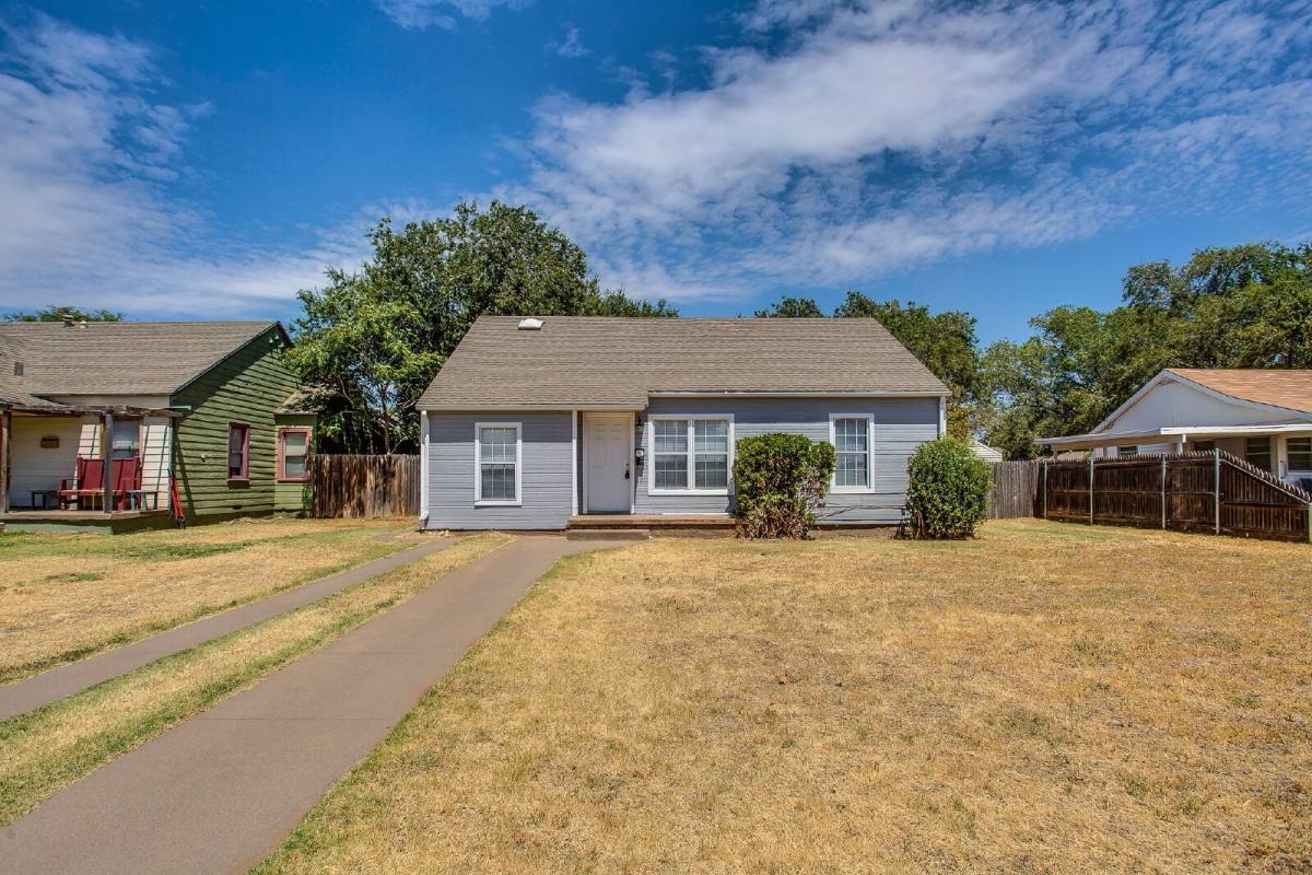 House for rent at 2306 29th St, Lubbock, TX 79411