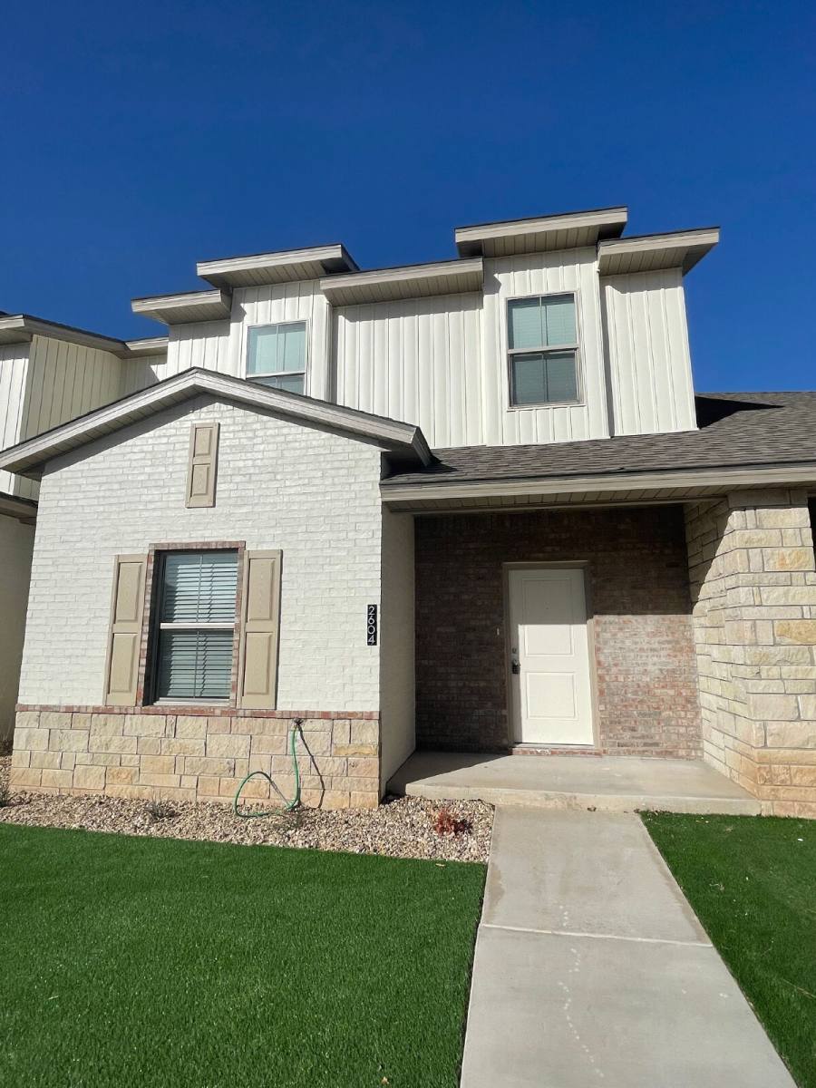 Townhouse for rent at 2604 135th St, Lubbock, TX 79423