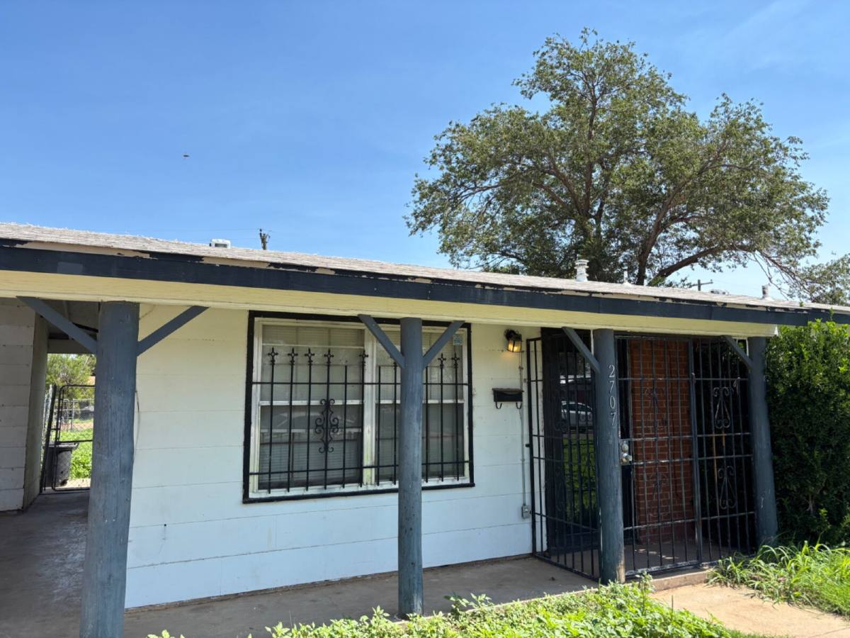House for rent at 2707 E 9th St, Lubbock, TX 79403