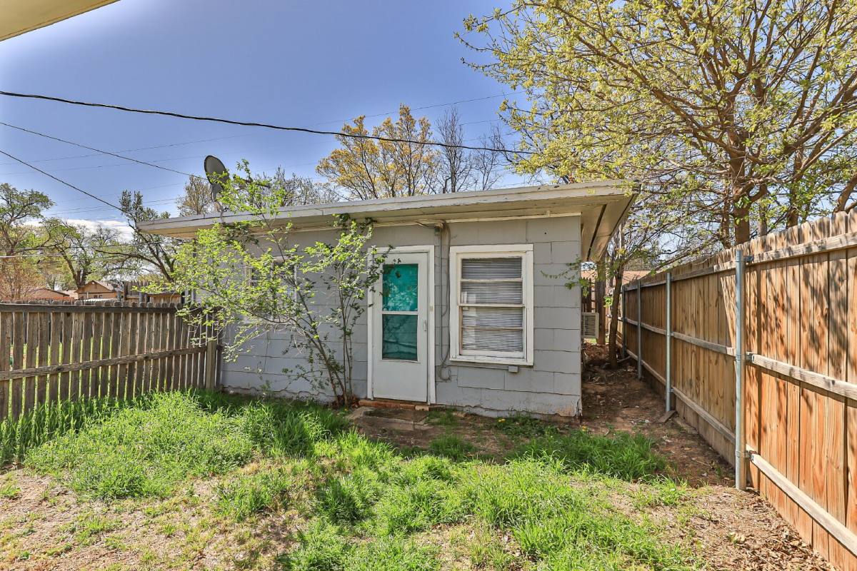 Townhouse for rent at 3615 26th St, Lubbock, TX 79410
