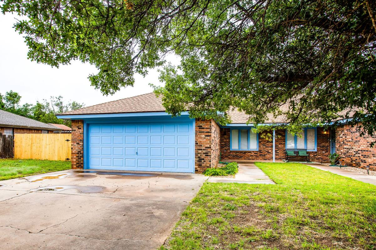 Townhouse for rent at 4804 76th St #B, Lubbock, TX 79424