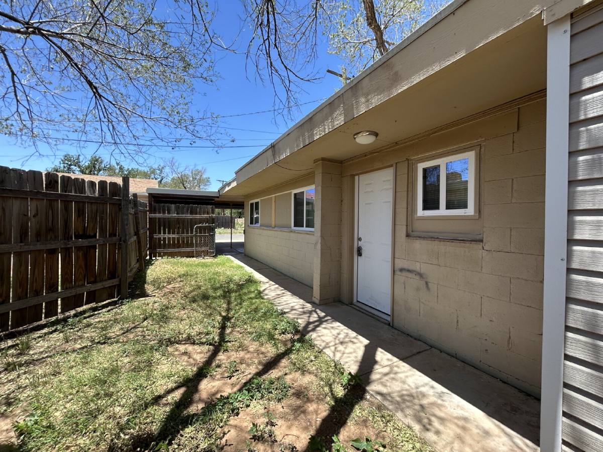 Townhouse for rent at 2220 29th St, Lubbock, TX 79411