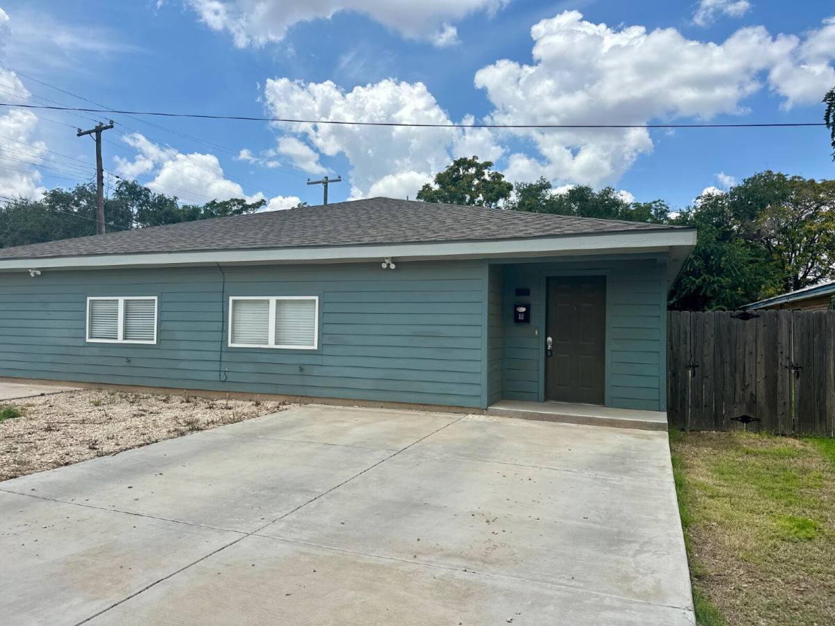 House for rent at 4506 Ave T #B, Lubbock, TX 79412