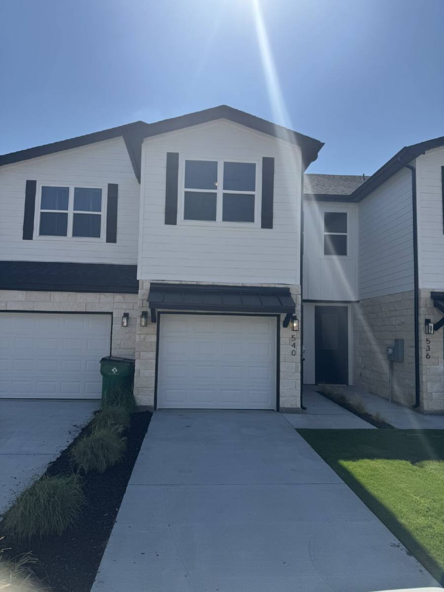 Townhouse for rent at 540 Galt Dr, Stephenville, TX 76401