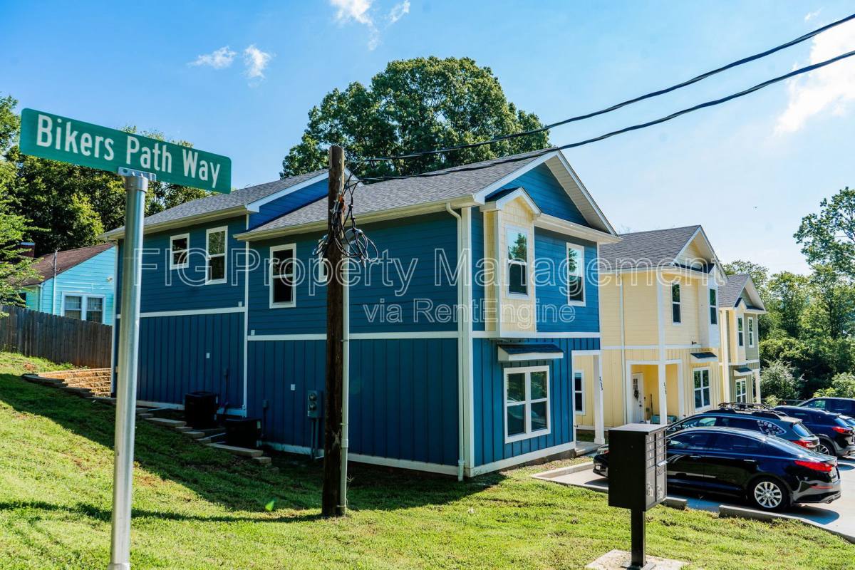 Townhouse for rent at 3225 Bikers Path Way, Knoxville, TN 37920