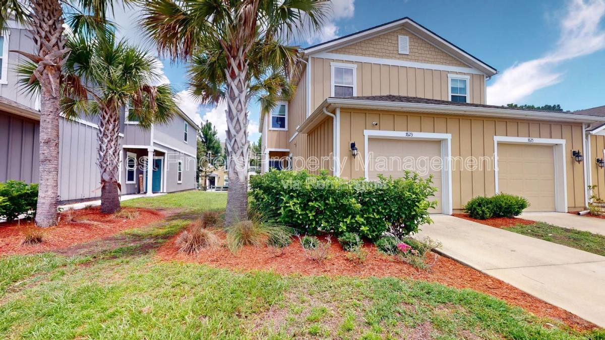 Townhouse for rent at 7623 Legacy Trail, Jacksonville, FL 32256