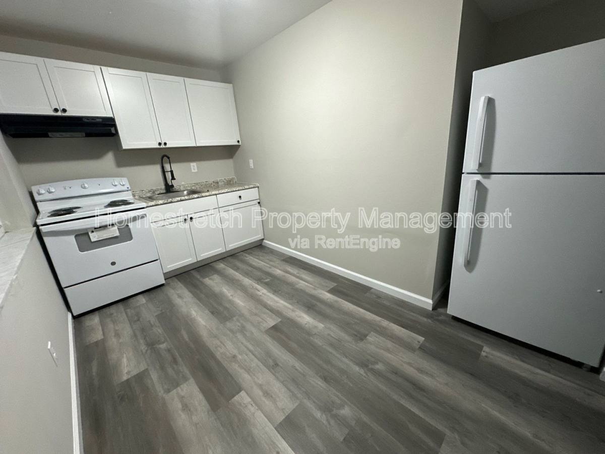 Apartment for rent at 5 Bruce Dr #4, Florissant, MO 63031